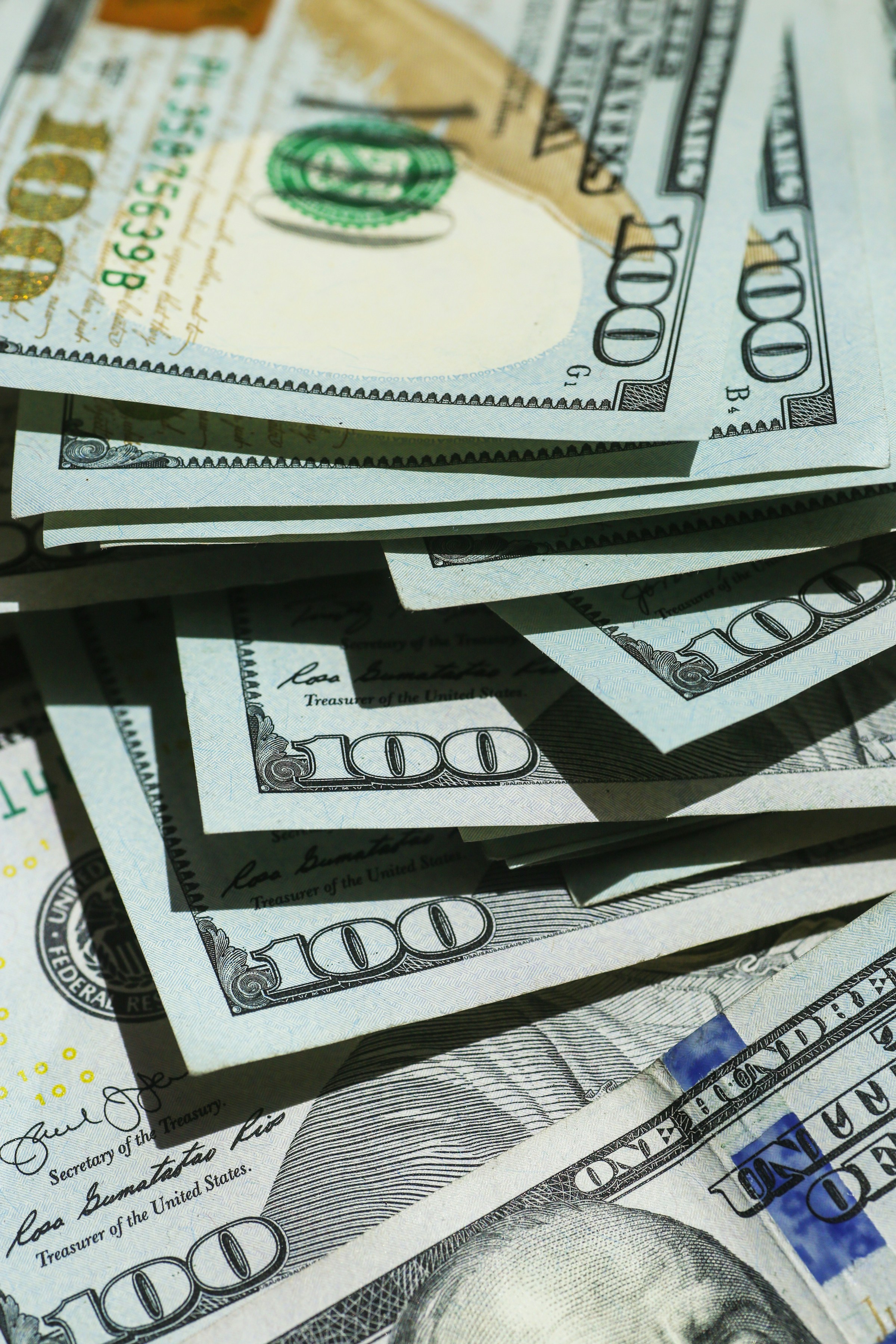 How To Save Money And Budget Effectively